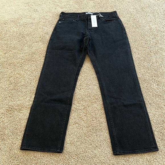 New! Five four mens SZ 33 will medium wash relaxed jeans.